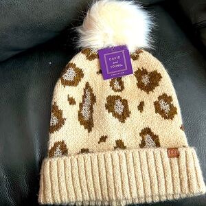 NWT David & Young leopard hat